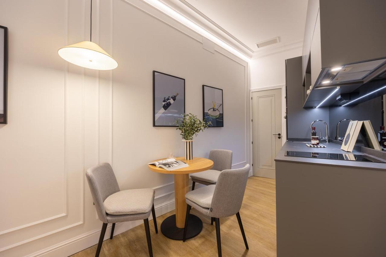 Abada Loft Apartment Madrid Bagian luar foto